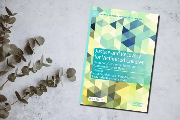 Bokomslaget Justice and recovery for victimised children.